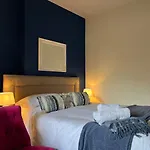 Beautifully Presented Victorian Apartment Within Walking Distance To Llandudno Beach